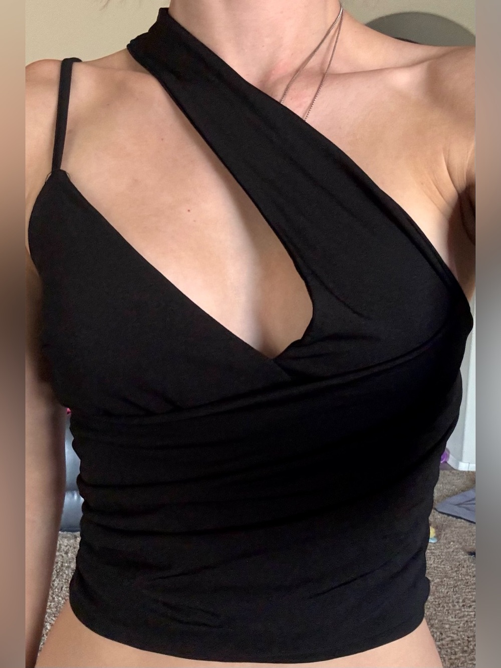 Solid Black One Shoulder Cut Out Keyhole Strap Cropped Tank Top H&M S